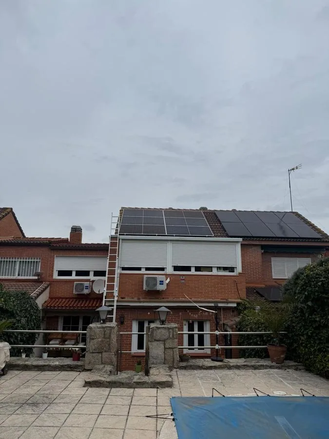Instalación placas solares Las Rozas de Madrid — Esolia